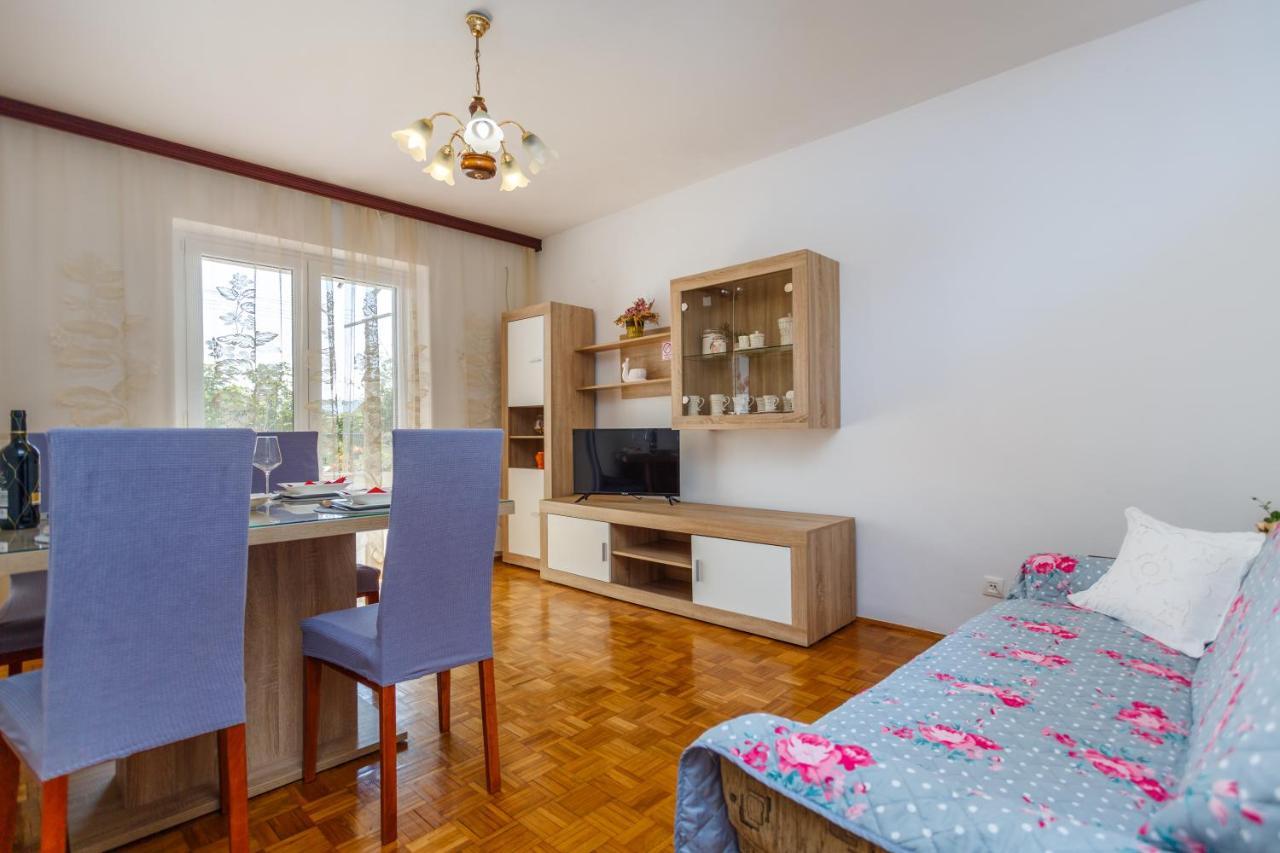 Apartment Dragica Krk Town Exterior photo