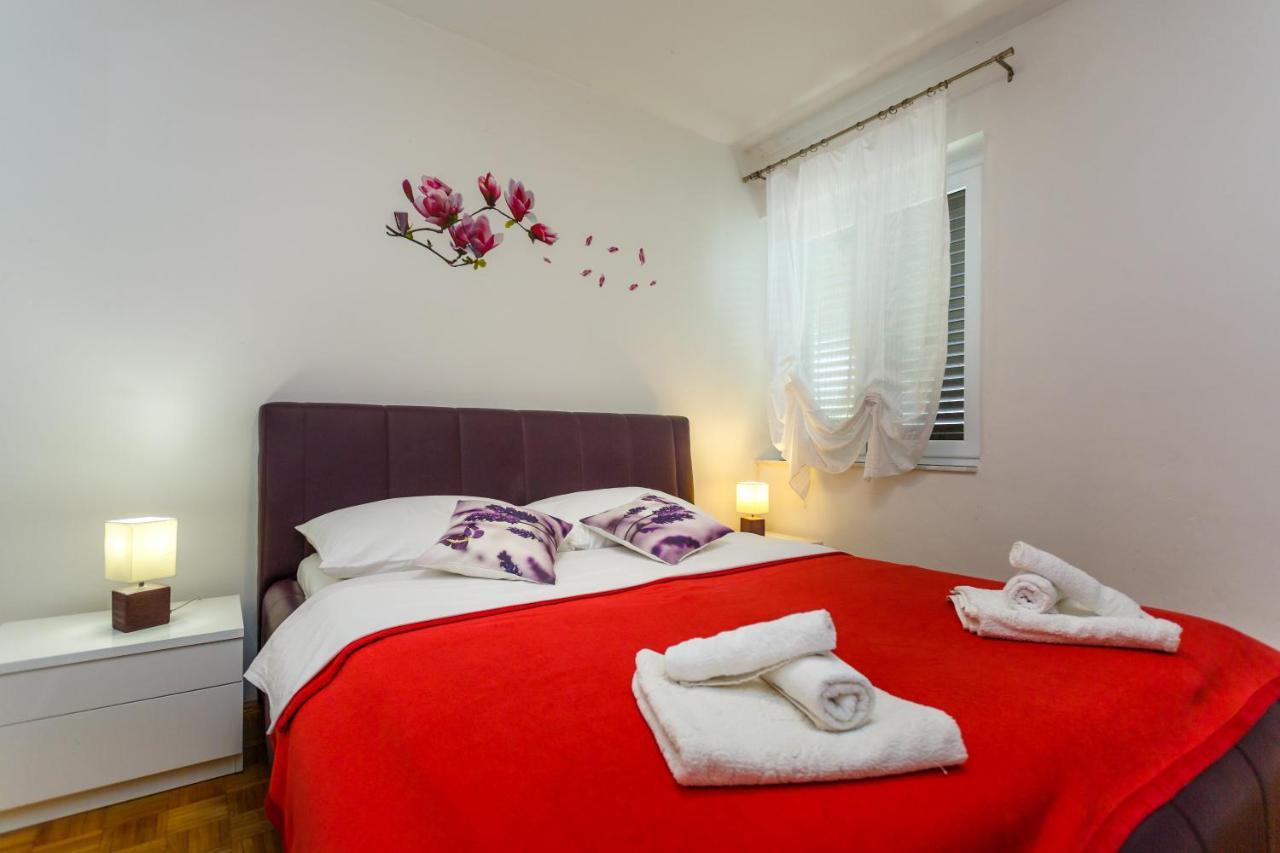 Apartment Dragica Krk Town Exterior photo