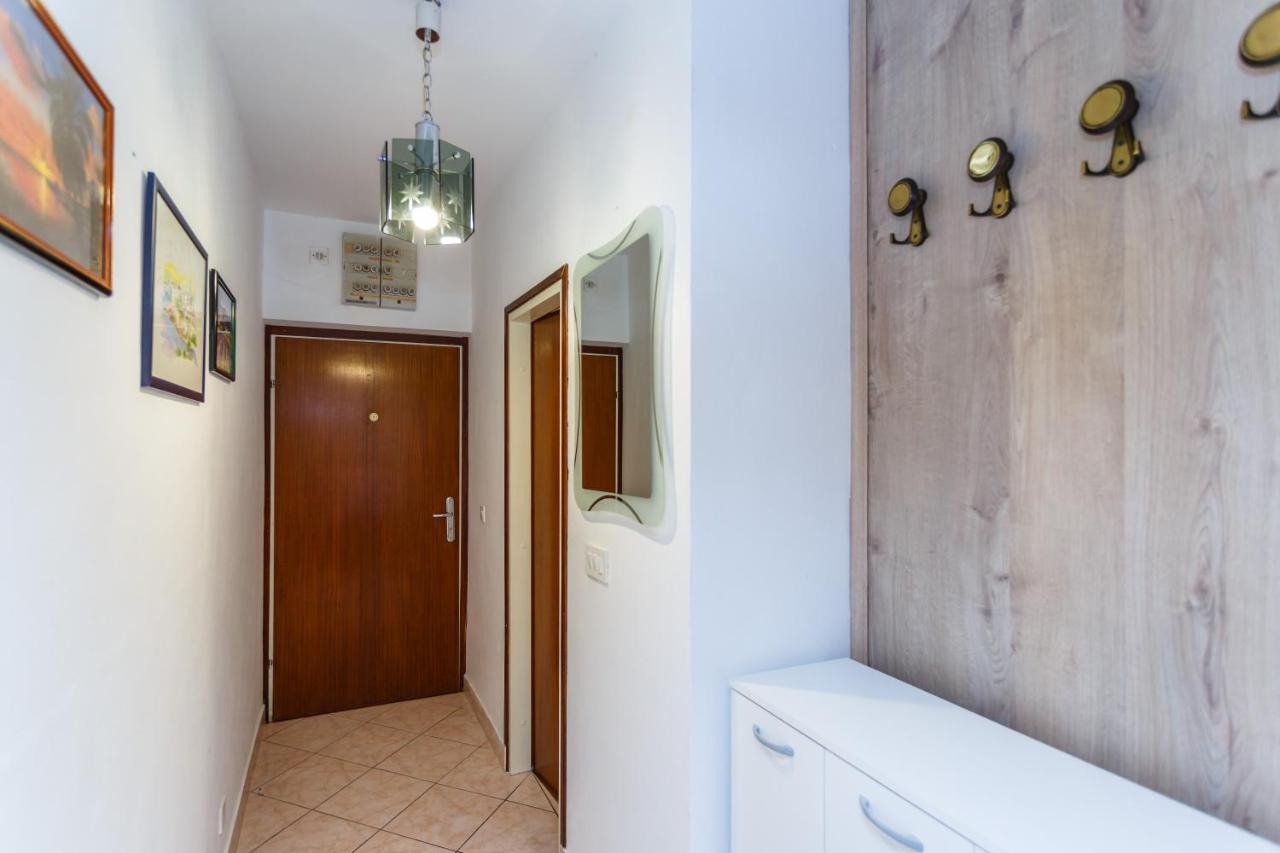 Apartment Dragica Krk Town Exterior photo